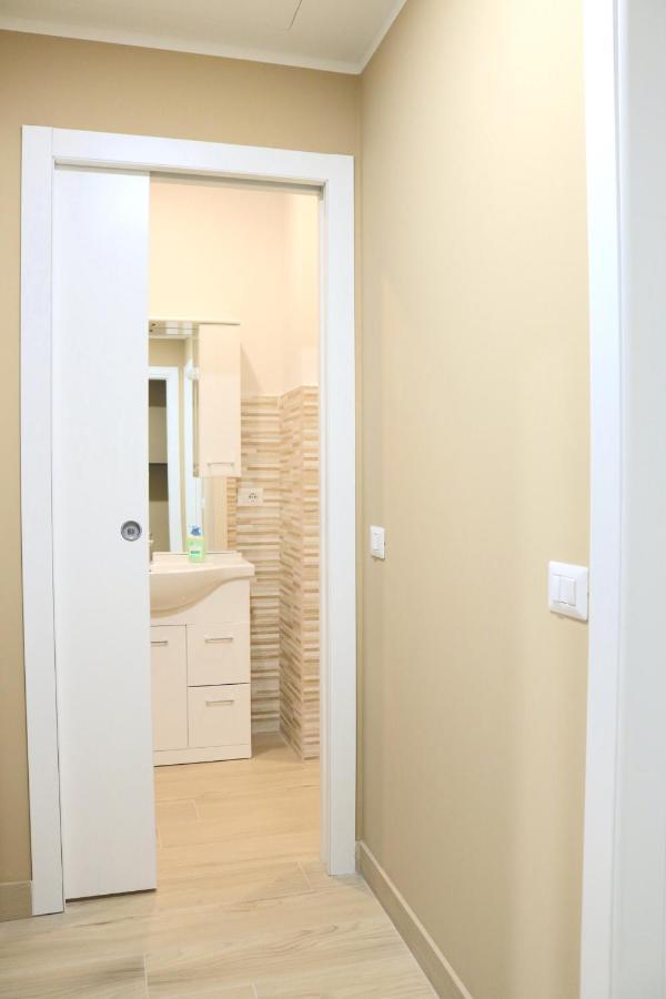 Portello Double Rooms Flat - 3 People Milánó Kültér fotó